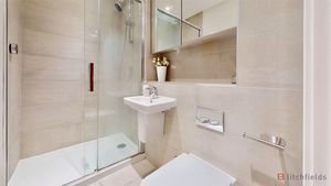 ensuite- click for photo gallery